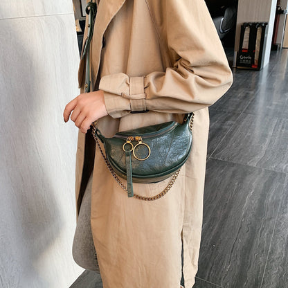Bolsa tipo pochete com correntes - Boutique da Beleza