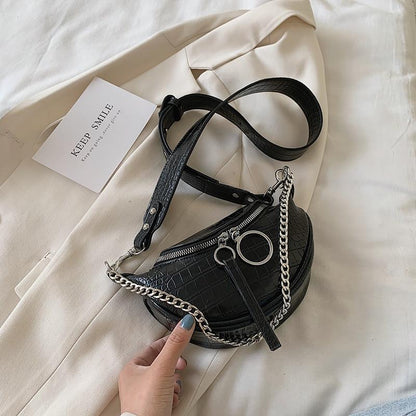 Bolsa tipo pochete com correntes - Boutique da Beleza