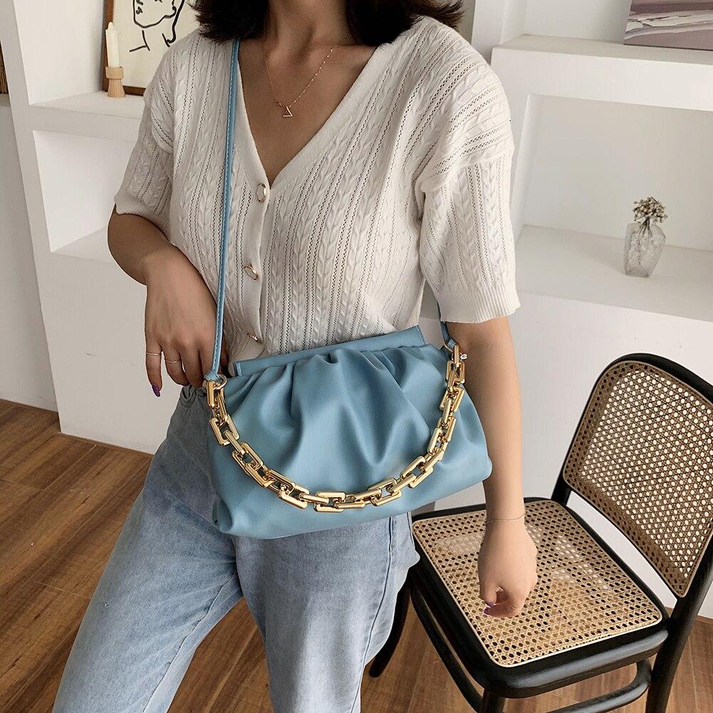 Crossbody Franzida | Bolsa Crossbody Franzida com Alça de Correntes - Boutique da Beleza